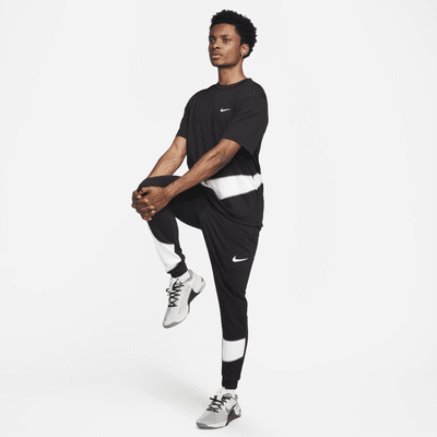 Nike Dri-FIT UV Hyverse Men's Short-Sleeve Fitness Top. Nike SK