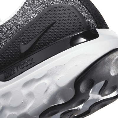 Calzado de running en carretera para mujer Nike React Phantom Run Flyknit 2