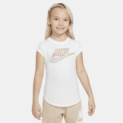 Playera estampada para niños talla pequeña Nike Club