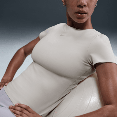 Nike Form Women's Short-Sleeve Top