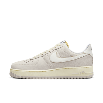 Nike Air Force 1 '07 Men's Shoes. Nike VN