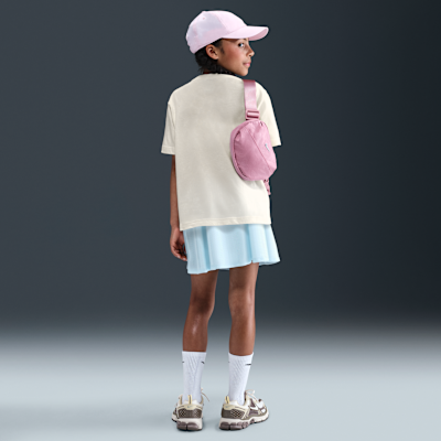 Nike Sportswear Genç Çocuk (Kız) Tişörtü