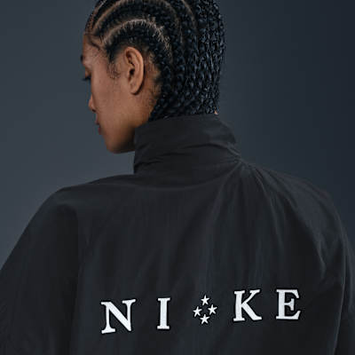 Dámská bunda Nike Sportswear Windrunner ve volnějším střihu