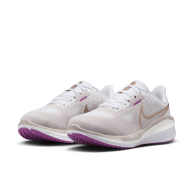 Tenis de correr en carretera para mujer (extraancho) Nike Vomero 17