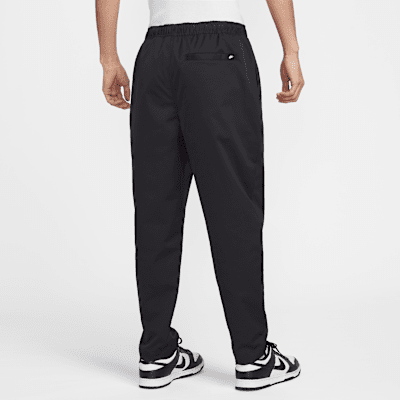 Nike Club Men's Woven Tapered Trousers