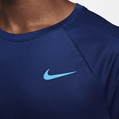 Haut de tennis à manches courtes Nike Dri-FIT Rafa Challenger pour homme