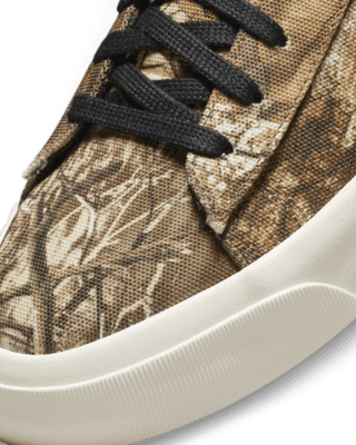Nike SB Blazer Low Pro GT Premium Skate 