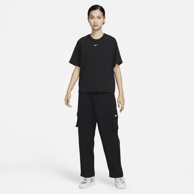 เสื้อยืดผู้หญิงทรงหลวม Nike Sportswear Essential