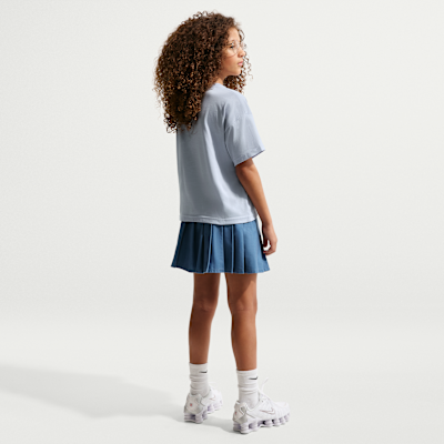Nike Sportswear Essential Older Kids' (Girls') T-Shirt