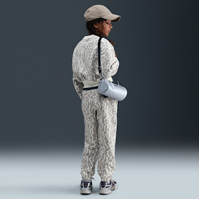 Nike Sportswear Club Fleece Big Kids' (Girls') Boxy Printed Crewneck Sweatshirt