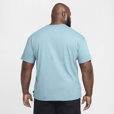 Nike Sportswear Premium Essentials Men's Pocket T-Shirt