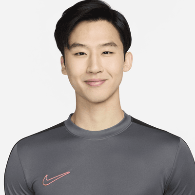 Nike Dri-FIT Academy 男款短袖足球上衣