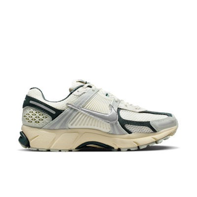 Nike Zoom Vomero 5 Women's Shoes