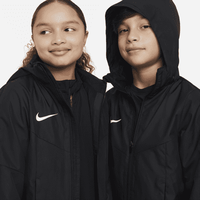 Nike Storm-FIT Academy23 Fußball-Regenjacke für ältere Kinder