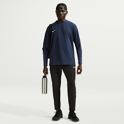 Nike Player Men's Dri-FIT Pullover Crewneck