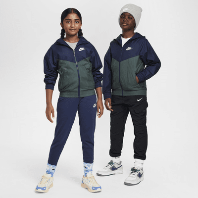 Nike Sportswear Windrunner kapucnis vízlepergető kabát nagyobb gyerekeknek