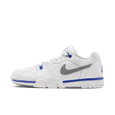 nike cross trainer sneakers