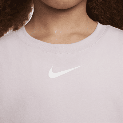 Nike bequemes T-Shirt mit Grafik (jüngere Kinder)