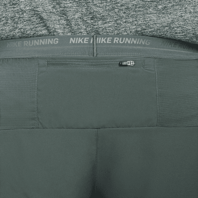 Short de running avec sous-short intégré Dri-FIT Nike Stride 13 cm pour homme