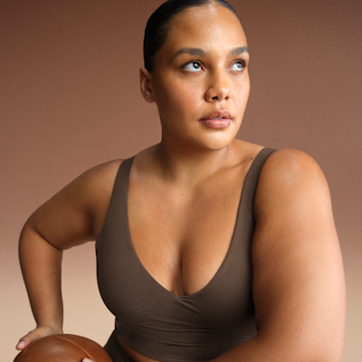 NikeSKIMS Matte Women's V-Neck Long-Line Bra