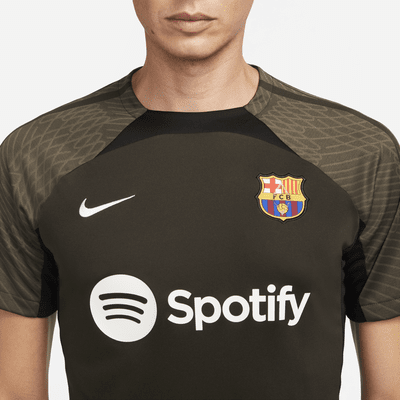 FC Barcelona Strike Men's Nike Dri-FIT Sleeveless Knit Soccer Top.