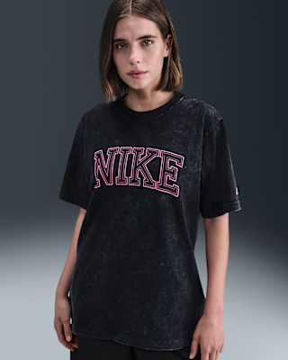 Женская футболка Nike Sportswear Classics Loose