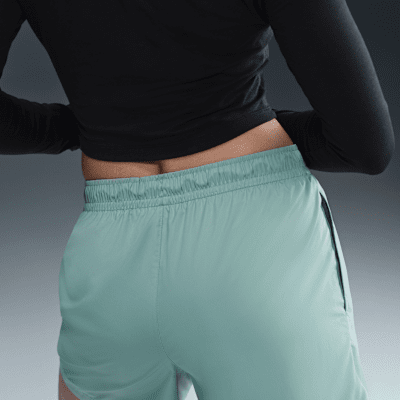 Nike Sportswear Classic Wovens Women's Mid-Rise Shorts