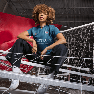 Jersey Nike Dri-FIT de la NWSL replica del Chicago Red Stars visitante 2024 Stadium para mujer