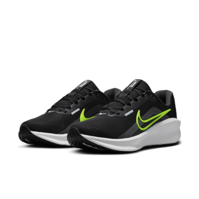 รองเท้าวิ่งโร้ดรันนิ่งผู้ชาย Nike Downshifter 13