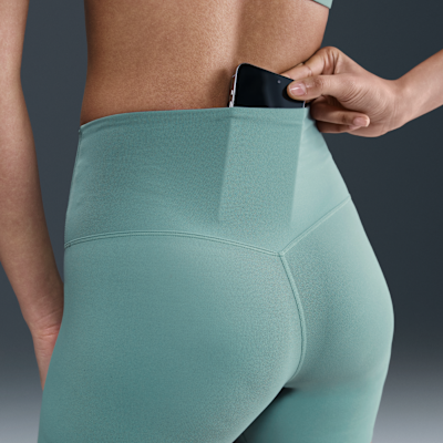 Nike Zenvy sykkelshorts med høyt liv til dame (13 cm)