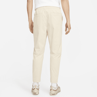 Pants entallados de tejido Woven para hombre Nike Club
