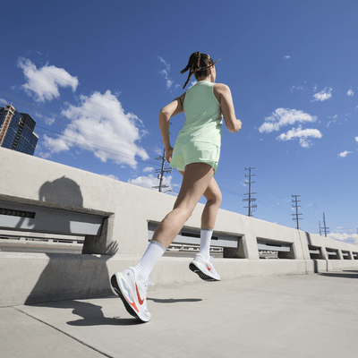 Tenis de correr en pavimento para mujer Nike Journey Run