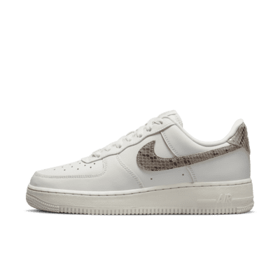 Women'S Air Force 1 Shoes. Nike Vn