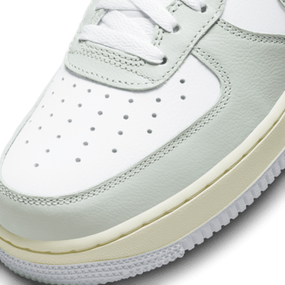 Nike Air Force 1 '07 LV8 | Image 7