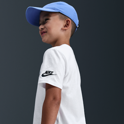Playera Unwrapped Futura para niños talla pequeña Nike