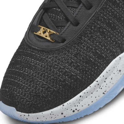 LeBron XX EP Basketball Shoes. Nike SG