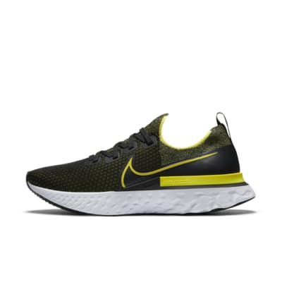 nike yellow running shoes