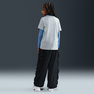 Nike Sportswear Older Kids' T-Shirt
