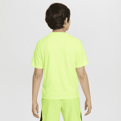 Playera de entrenamiento con gráfico Dri-FIT Nike Multi para niño talla grande