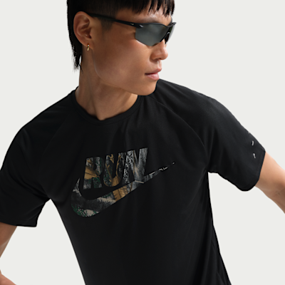 나이키 스트라이드 남성 드라이 핏 ADV 리얼트리® 반팔 러닝 탑