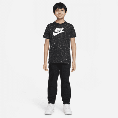 Nike Sportswear Older Kids' T-Shirt. Nike CZ