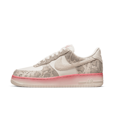 Scarpa Nike Air Force 1 '07 LX - Donna. Nike CH