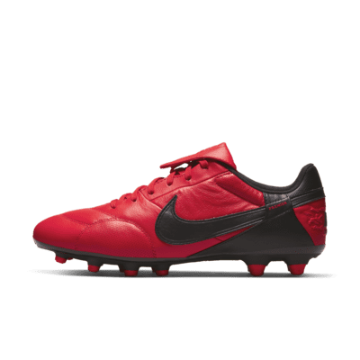 Chaussures de football à crampons pour terrain sec The Nike Premier 3 FG.  Nike FR