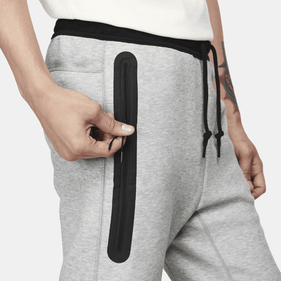 Joggingbyxor Nike Sportswear Tech Fleece för män