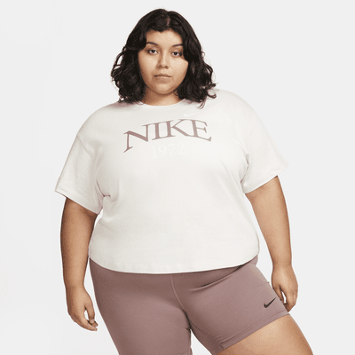 Nike Sportswear Classic Women's T-Shirt (Plus Size).