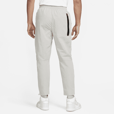 Pants suburbanos con forro para hombre Nike Sportswear Tech Essentials