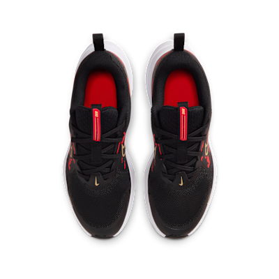 Nike Cosmic Runner Big Kids' Road Running Shoes