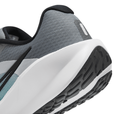 Tenis de correr en carretera para hombre (extraancho) Nike Downshifter 13