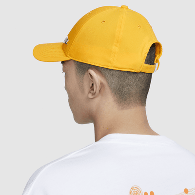 Nike Dri-FIT Club Structured Metal Logo Cap