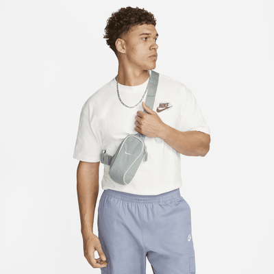Nike Sportswear Essentials